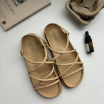 Beautiful thick bottom fairy style beach flat Roman shoes - Image 6