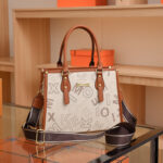 SB013-Women's Shoulder Bag - Image 3