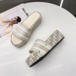 Thick sole slippers for women - Image 3