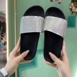 Rhinestone colored women's slippers - Image 2