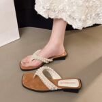 BOX082-Women's Box Heel