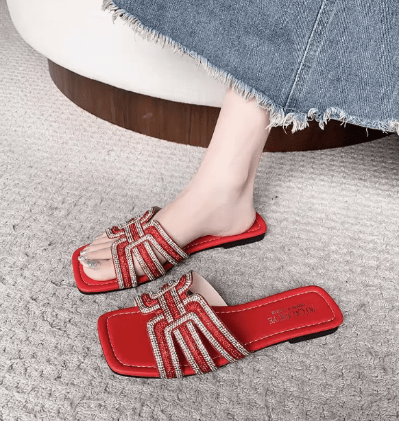 Capture7 Stock - SLP090 - Perfect sparkle for your summer wardrobe - Image 1