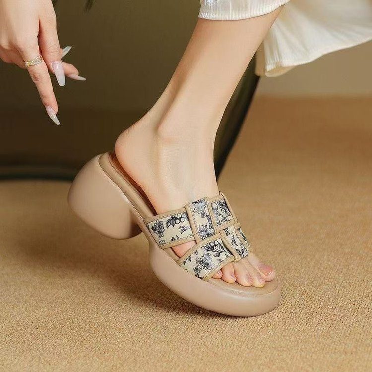 O1CN01usgbNE1GfkUjFEYmf_!!6000000000650-0-m_tb_svideo_preimg BOX084-Women's Box Heel - Umid Fashion - Image 1